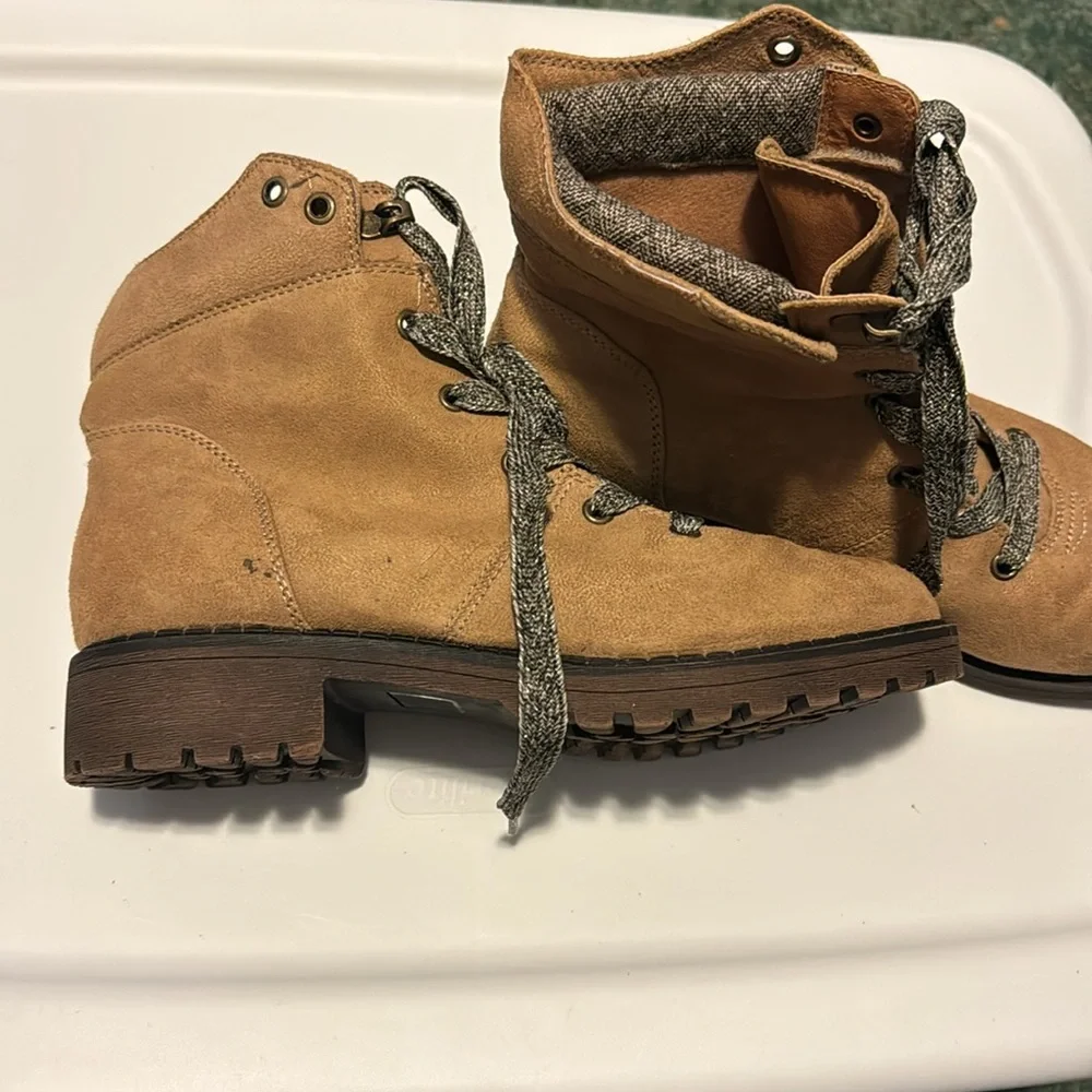 Women’s POP Tania Tan Faux Suede Tweed Collar Lace Up Boots Size 9 NWT